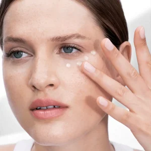 41034 Oriflame – Kem dưỡng da mắt cải thiện nếp nhăn NOVAGE+ Wrinkle Smooth Eye Cream
