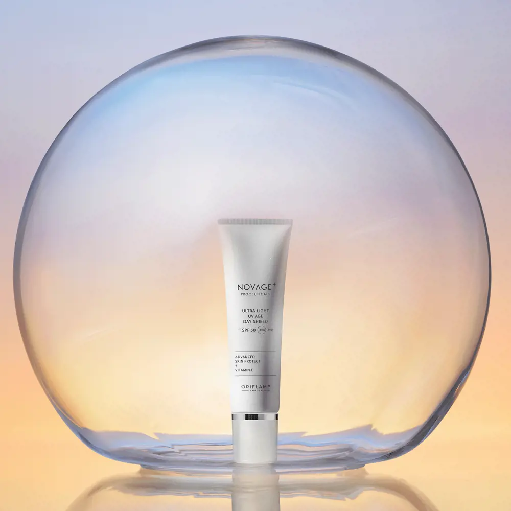 41059 Oriflame – Kem chống nắng dưỡng da NOVAGE+ ProCeuticals Ultra Light UV-Age Day Shield + SPF 50