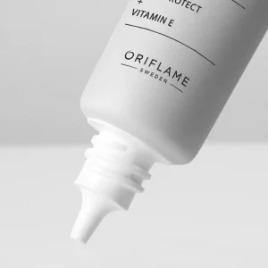 41059 Oriflame – Kem chống nắng dưỡng da NOVAGE+ ProCeuticals Ultra Light UV-Age Day Shield + SPF 50