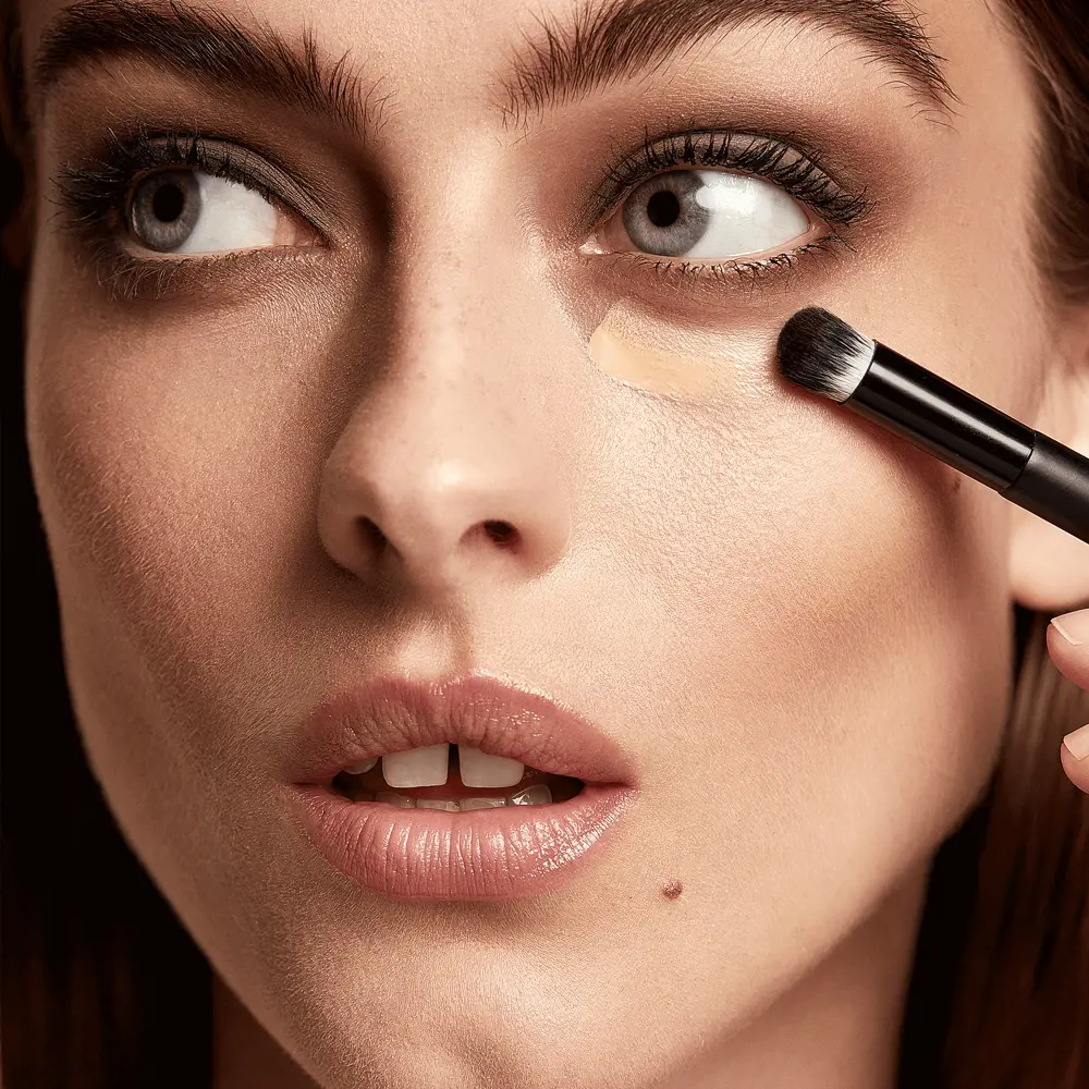 42483 Oriflame – Cọ tán kem che khuyết điểm THE ONE Concealer Brush