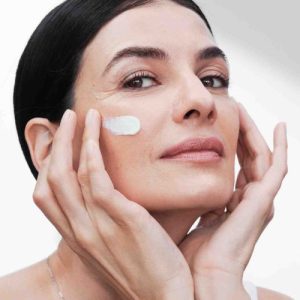 45608 Oriflame – Bộ dưỡng da mụn Oriflame Novage+ Blemish + Age Defy Routine Light