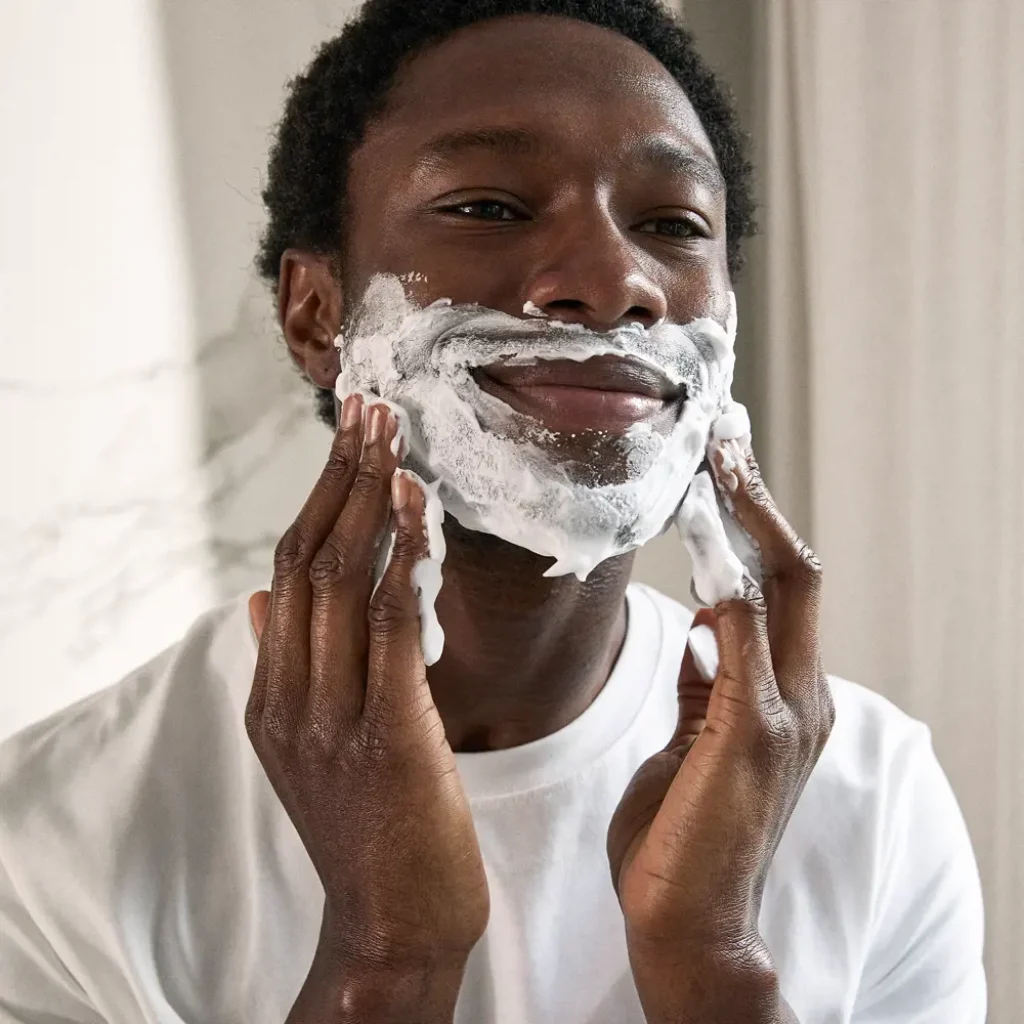 46632 Oriflame - Bọt rửa mặt & cạo râu North For Men Subzero 2-in-1 Shaving & Cleansing Foam