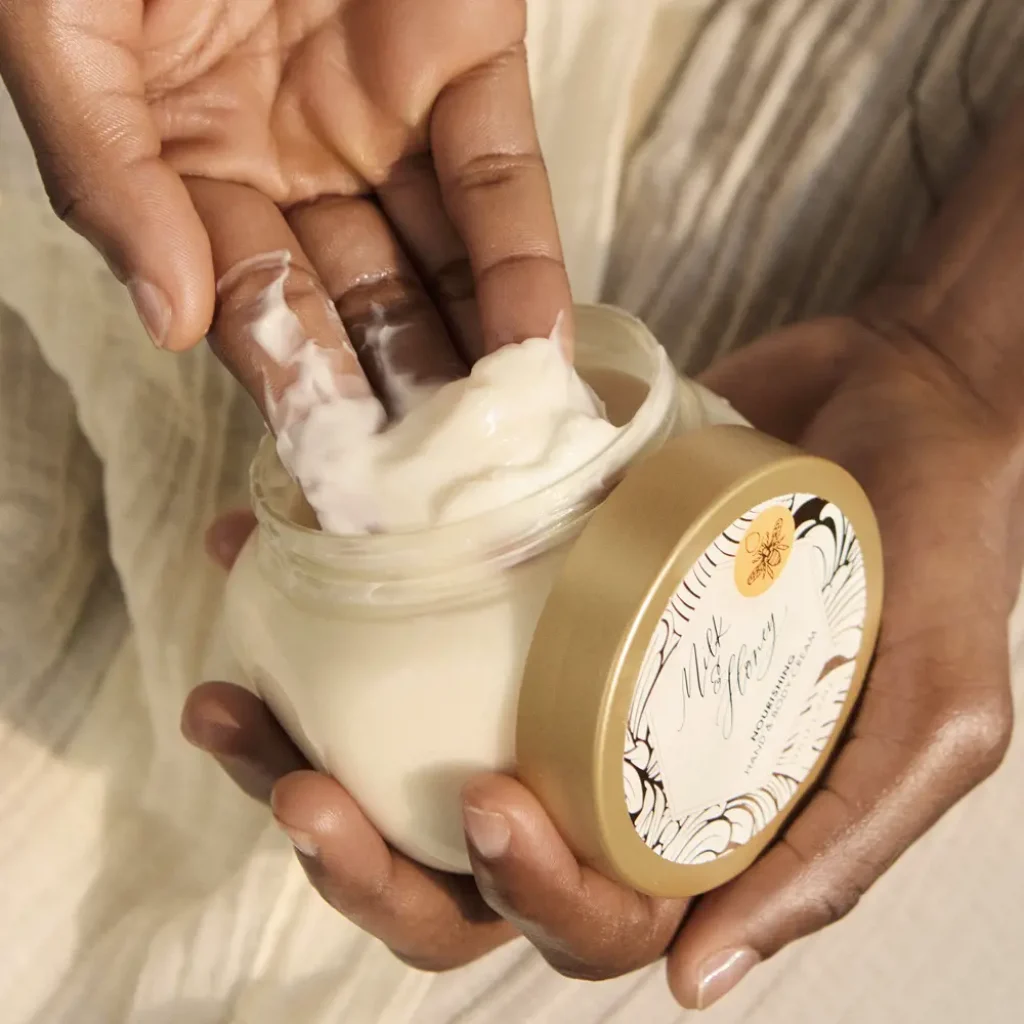 46968 Oriflame - Kem dưỡng thể & da tay Milk & Honey Gold Nourishing Hand & Body Cream