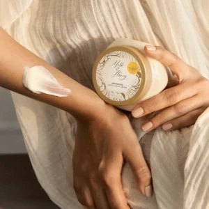 46968 Oriflame - Kem dưỡng thể & da tay Milk & Honey Gold Nourishing Hand & Body Cream