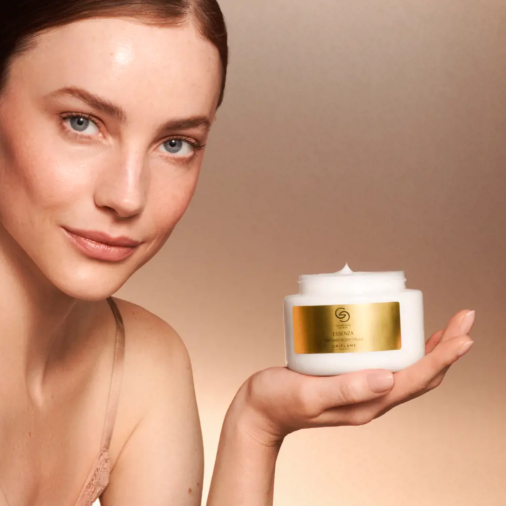 47011 Oriflame – Kem dưỡng thể hương nước hoa Giordani Gold Essenza Perfumed Body Cream
