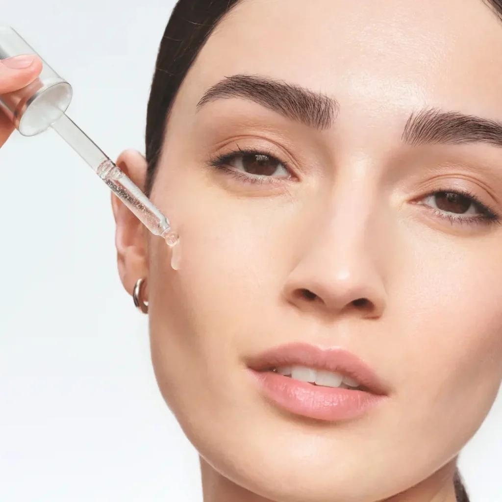 47104 Oriflame - Serum làm sạch tế bào da chết Novage+ Proceuticals AHA Peel Solution
