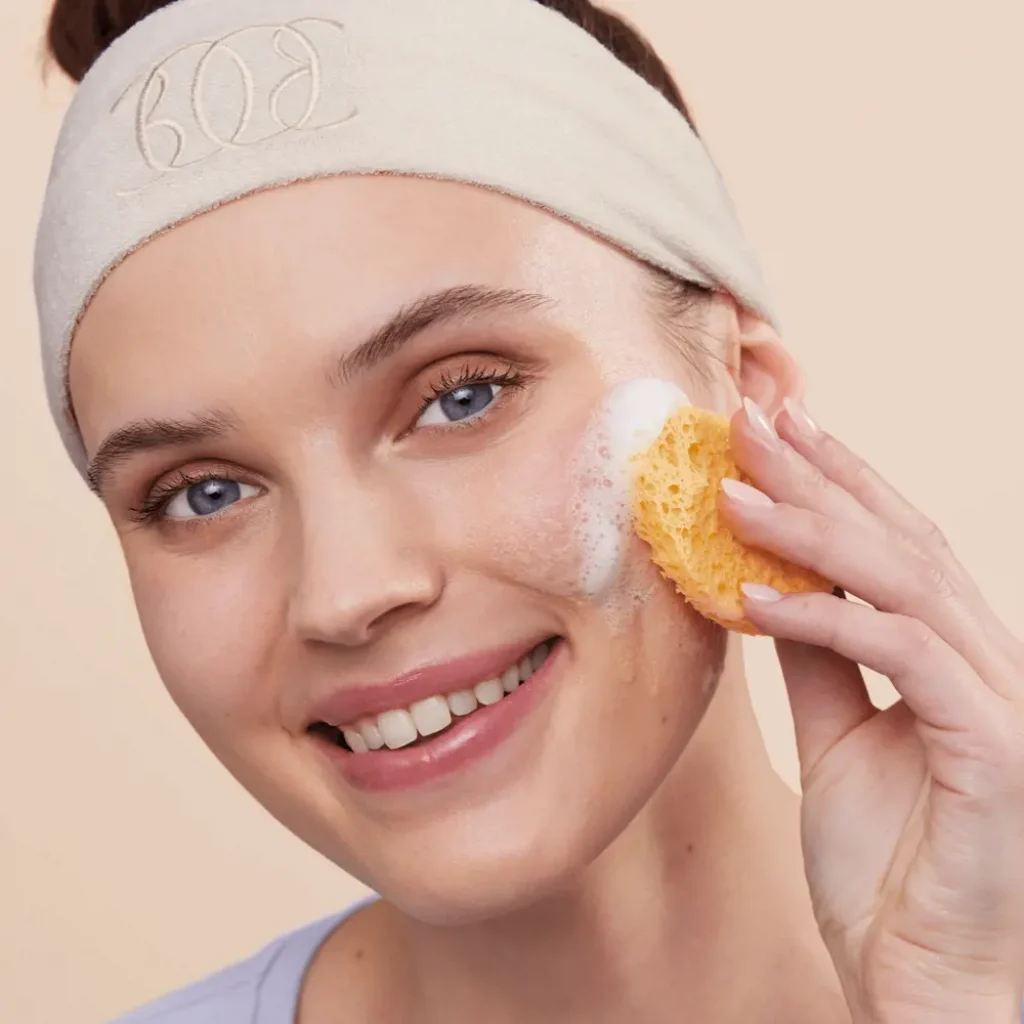 47523 Oriflame - Miếng bọt biển rửa mặt Facial Cleansing Sponge