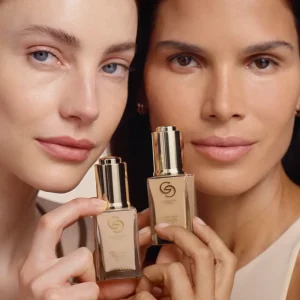 Oriflame - Kem nền dưỡng da Giordani Gold Eternal Glow Foundation