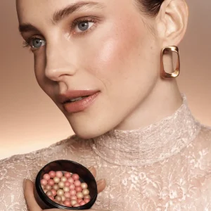 Oriflame – Phấn Má Hồng Ngọc Trai Oriflame Giordani Gold Serum Infused Bronzing Pearls