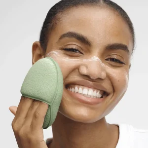 46900 Oriflame - Sữa rửa mặt Opt Optimals Soft Creamy Cleanser