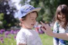 5 Bí Quyết Giúp Mẹ Nuôi Dạy Trẻ Hạnh Phúc