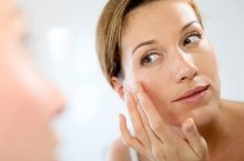 Vì Sao Bạn Cần Tuân Theo Các Bước Chăm Sóc Da?