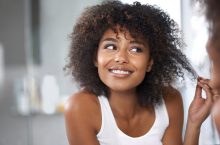 Khắc Phục Mái Tóc Xơ Rối Mùa Đông